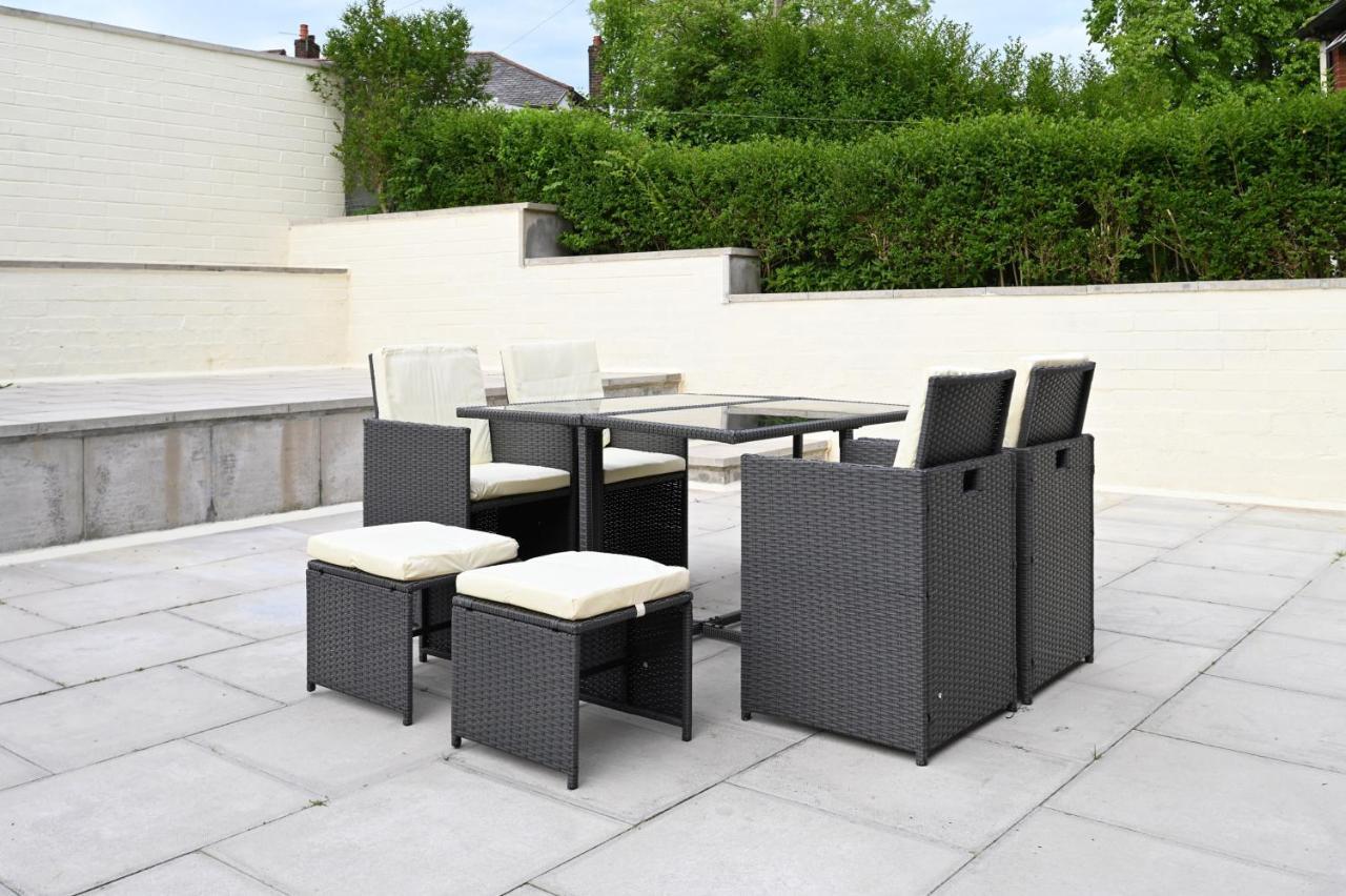 הוילה Sleek And Stylish 3 Bed In Bolton - Garden - Parking מראה חיצוני תמונה